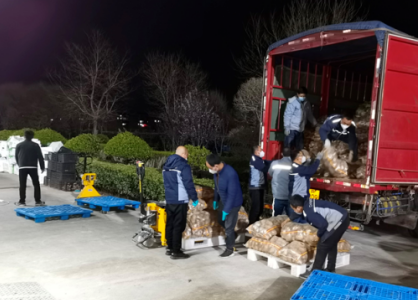 疫情下，甘肅物流行業(yè)利用手動(dòng)液壓搬運(yùn)車等工具保障物資供應(yīng)