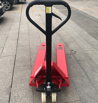 汛期來臨，叉車需要加倍進(jìn)行保護(hù)了